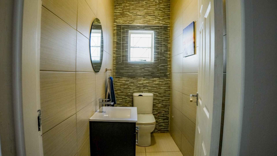 4 Bedroom Property for Sale in Kwaggafontein Free State